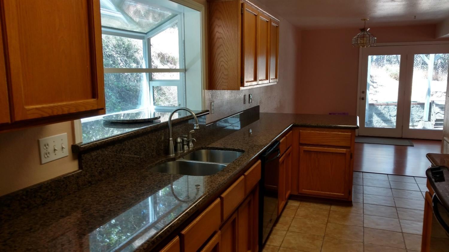 4800 Andrews Road Medford, OR 97501 - Photo 4 of 19 Gallery Image 4