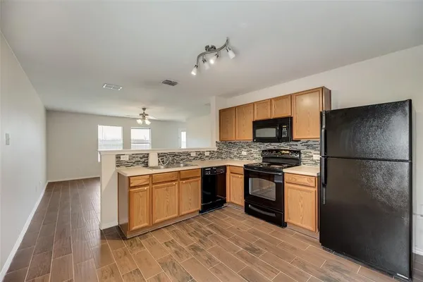 $2,490 | 12712 Skeeter Lane, Frisco, TX 75036