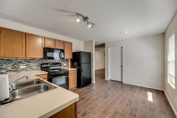 $2,490 | 12712 Skeeter Lane, Frisco, TX 75036