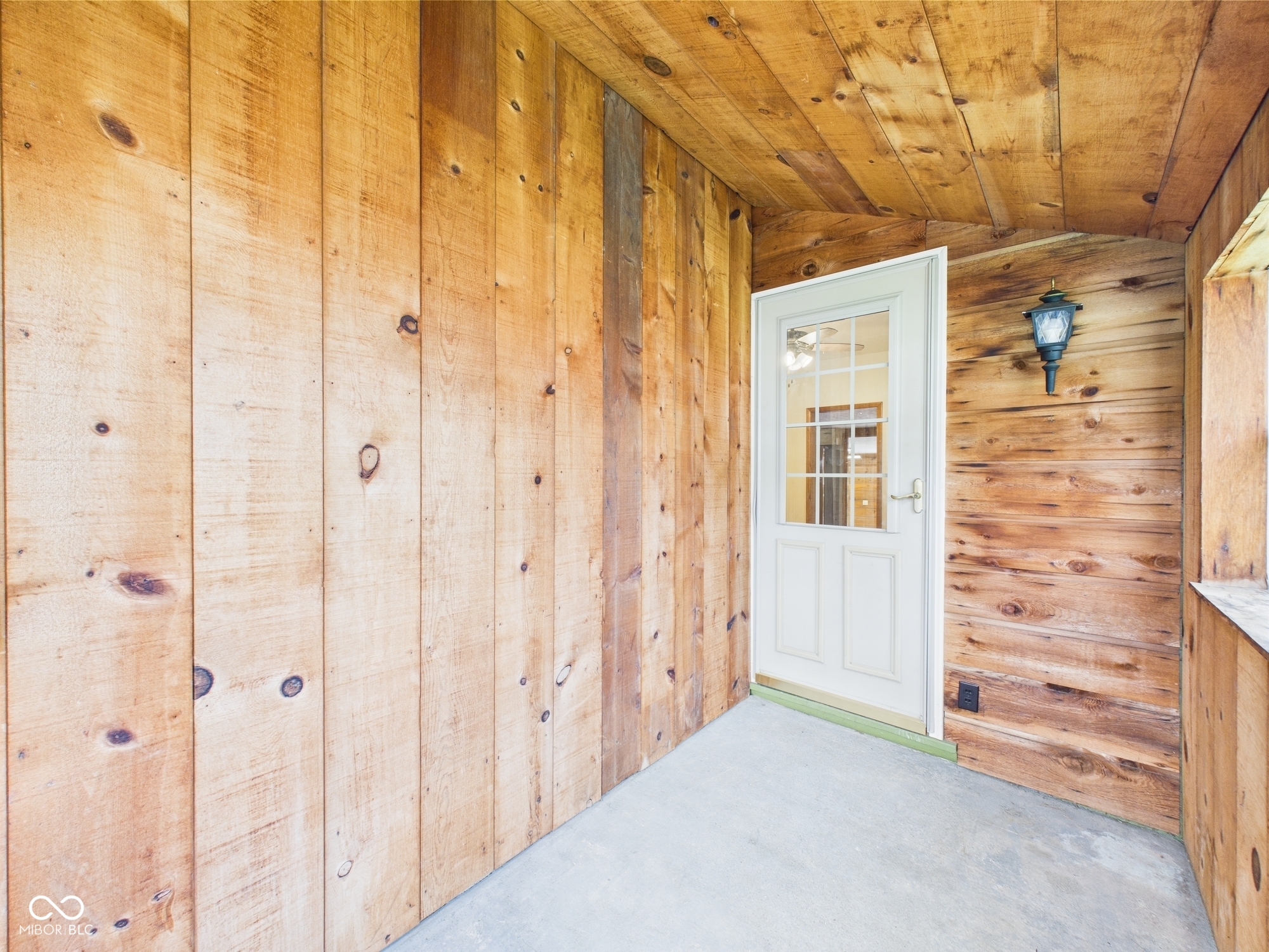 238 South Jefferson Street Pendleton, IN 46064 - Photo 7 of 31