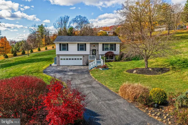 $315,000 | 12507 Thornfield Circle Northeast, Cumberland, MD 21502