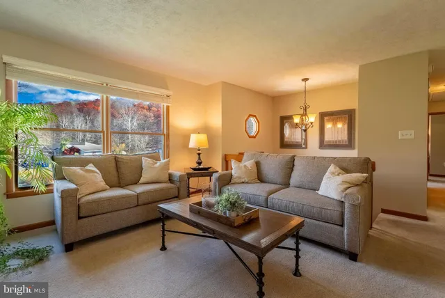 $315,000 | 12507 Thornfield Circle Northeast, Cumberland, MD 21502