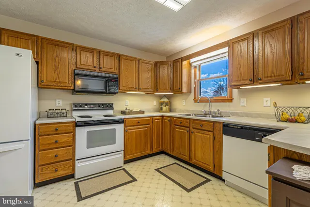 $315,000 | 12507 Thornfield Circle Northeast, Cumberland, MD 21502