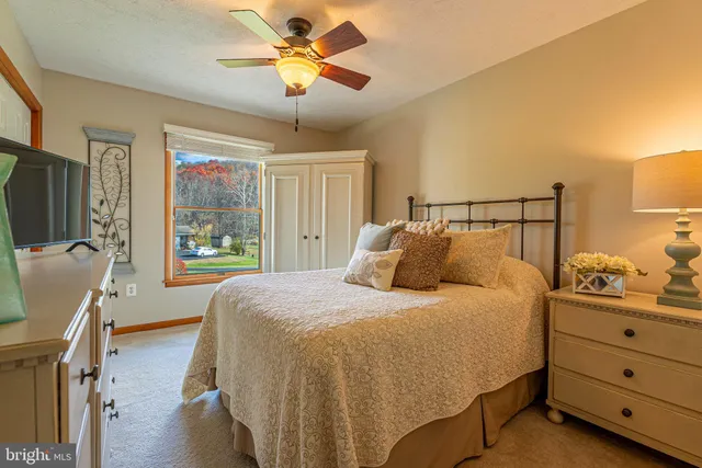 $315,000 | 12507 Thornfield Circle Northeast, Cumberland, MD 21502