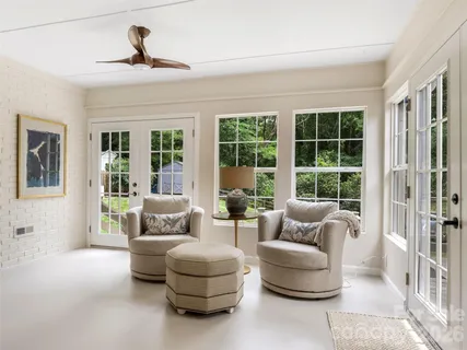 $949,900 | 1301 East Barden Road, Charlotte, NC 28226