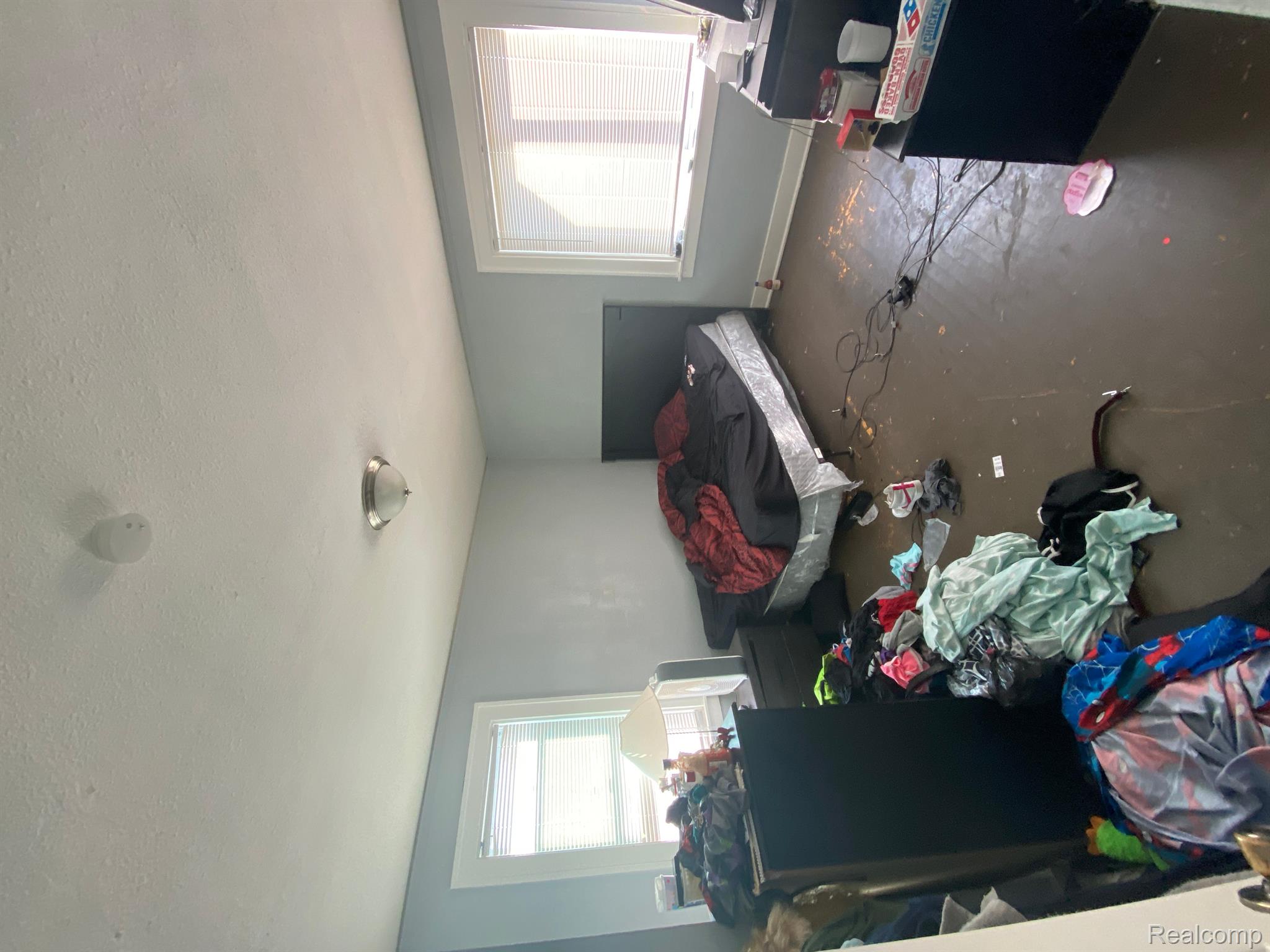 15237 Rochelle Avenue Detroit, MI 48205 - Photo 11 of 12 Gallery Image 11