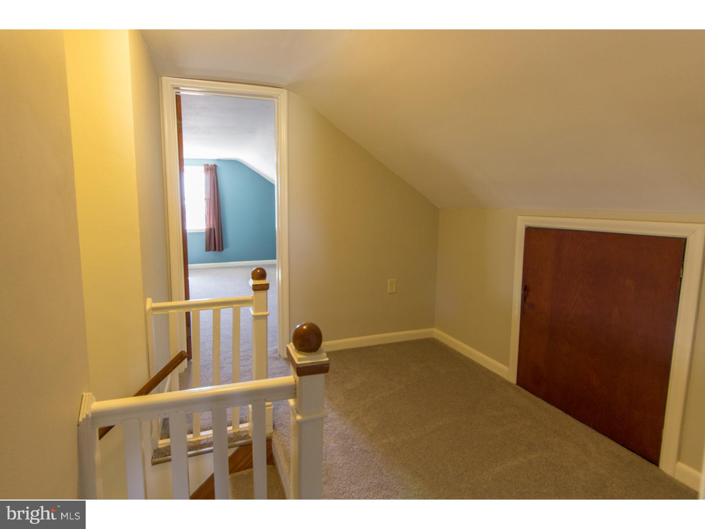 1650 Ridge Avenue Reading, PA 19607 - Photo 14 of 20 Hallway