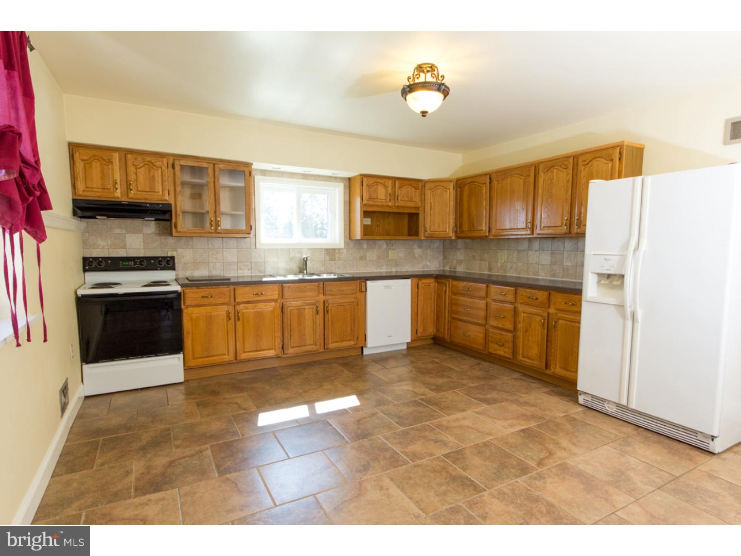 1650 Ridge Avenue Reading, PA 19607 - Photo 5 of 20 Kitchen