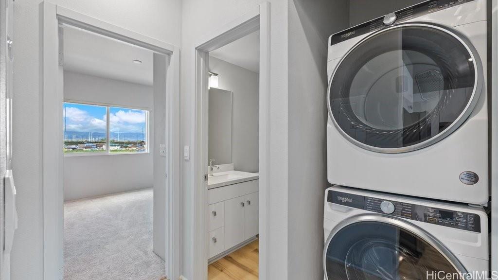 91-1170 Hoonaauao Street, Unit 1702 Kapolei, HI 96707 - Photo 10 of 21 Washer/Dryer included