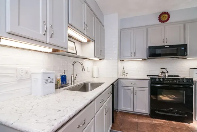 $450,000 | 332-334 Forest Park Avenue, Springfield, MA 01108