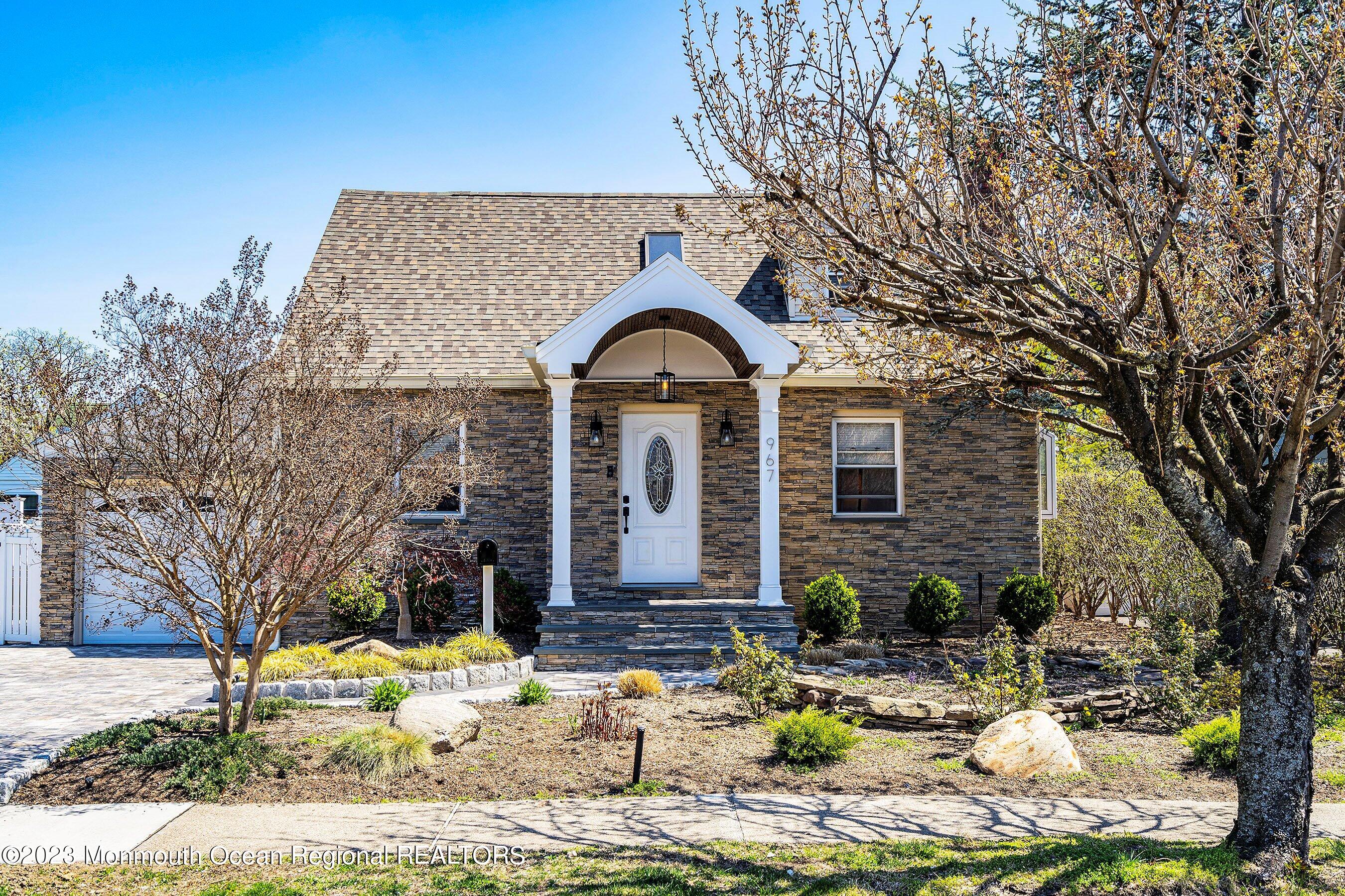 967 River Road New Milford, NJ 07646 - Photo 4 of 37 Front
