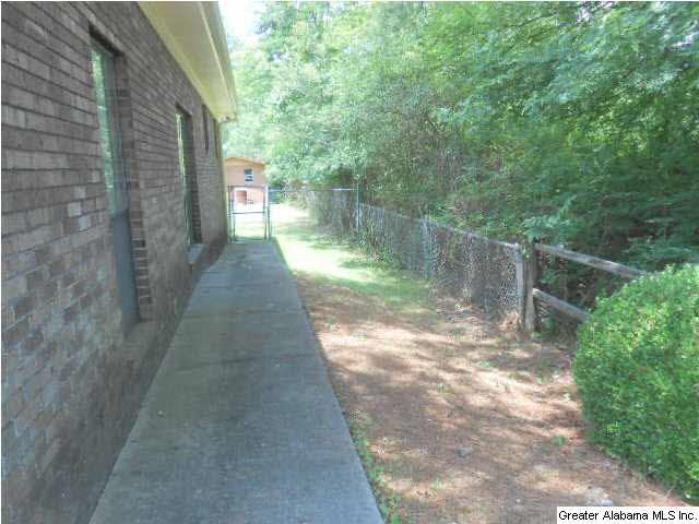 84 Morgan Road Bessemer, AL 35020 - Photo 4 of 27