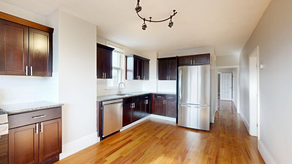 346 Chelsea Street, Unit 2 Boston, MA 02128 - Photo 14 of 31