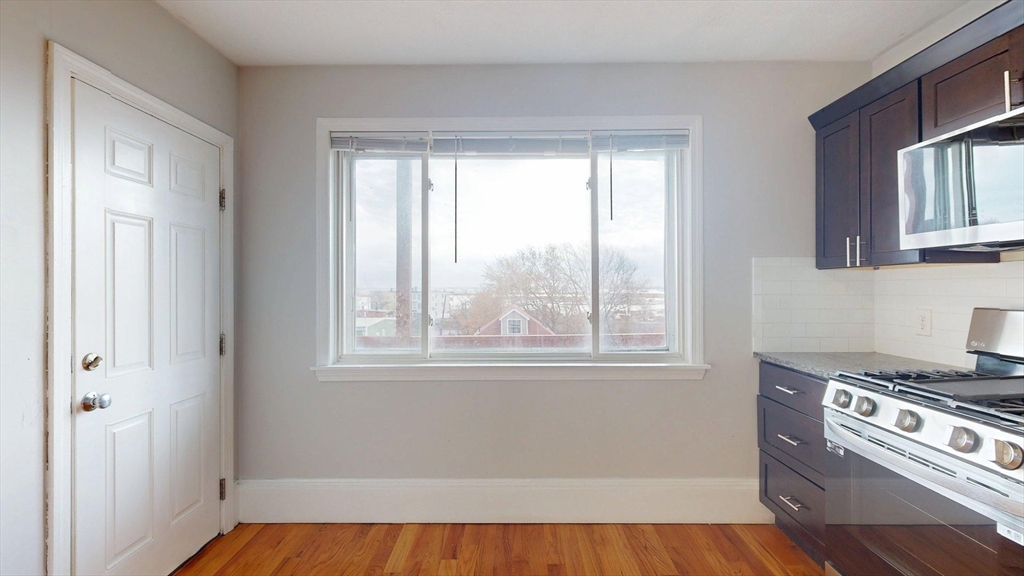 346 Chelsea Street, Unit 2 Boston, MA 02128 - Photo 15 of 31