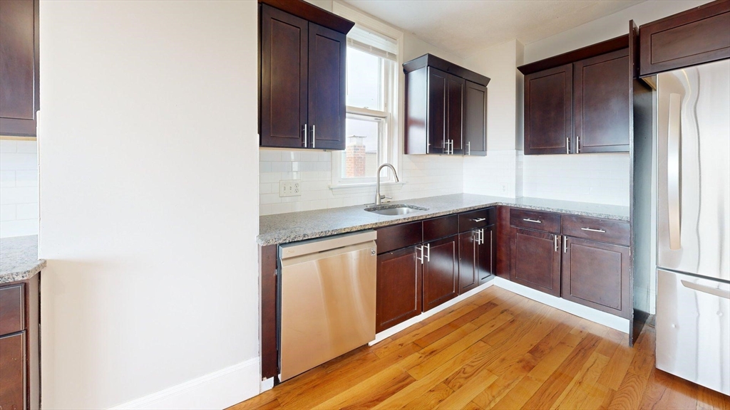 346 Chelsea Street, Unit 2 Boston, MA 02128 - Photo 26 of 31