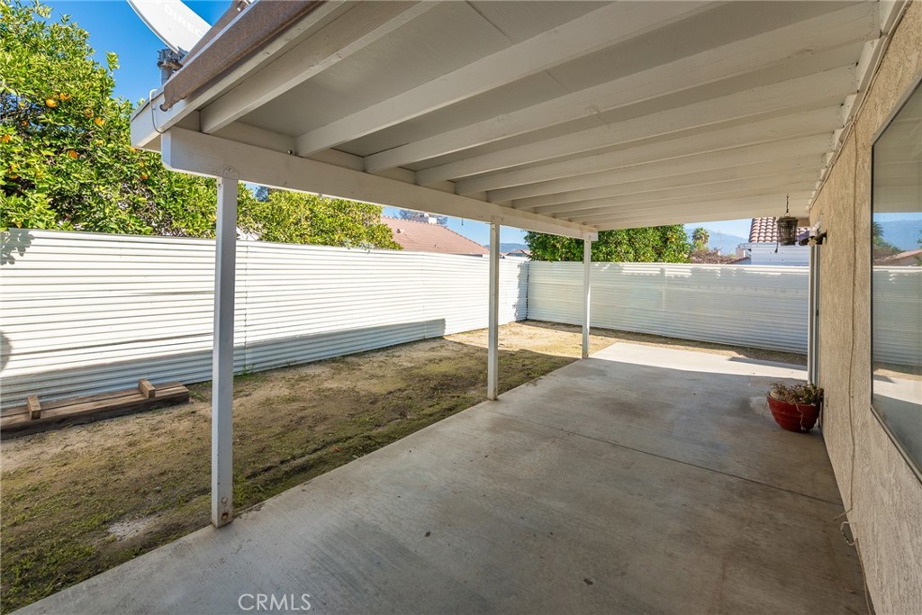 786 Zephyr Circle Hemet, CA 92543 - Photo 8 of 26 a view of a backyard