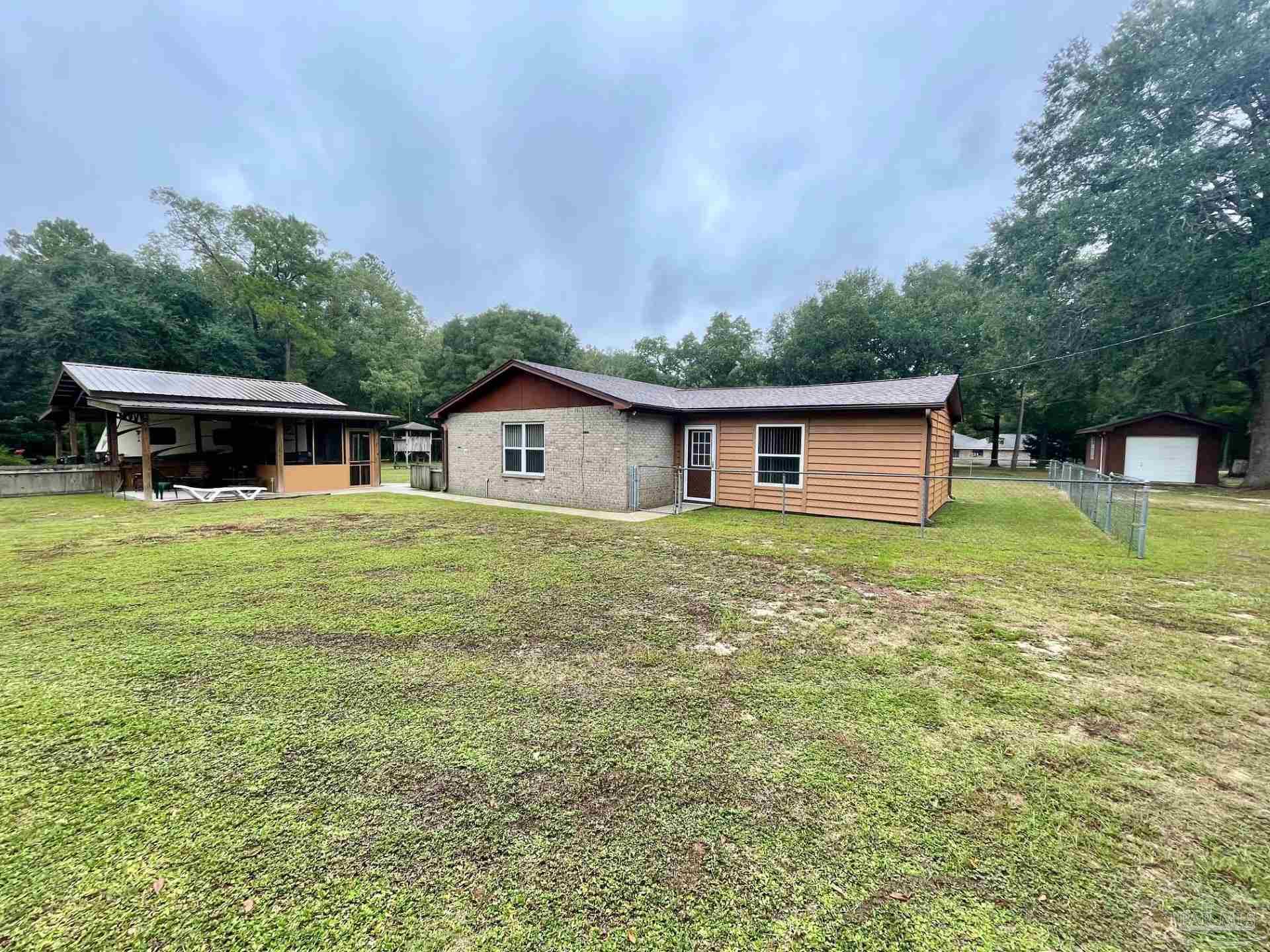 5159 Old Berryhill Road Milton, FL 32570 - Photo 2 of 33 Gallery Image 2