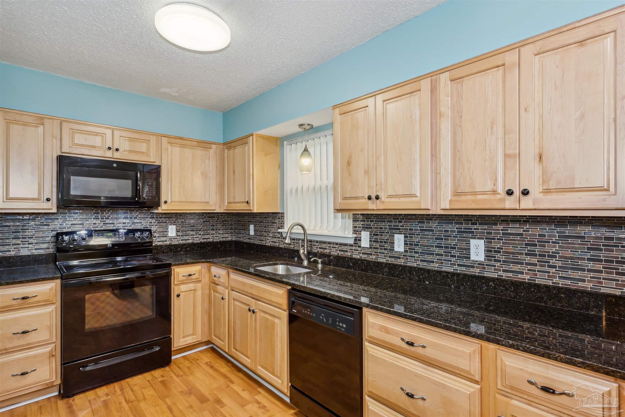 5159 Old Berryhill Road Milton, FL 32570 - Photo 8 of 33 Gallery Image 8