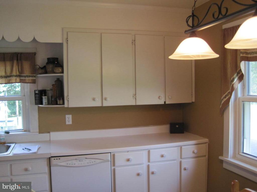 1686 Heilmandale Road Lebanon, PA 17046 - Photo 11 of 21 Gallery Image 11