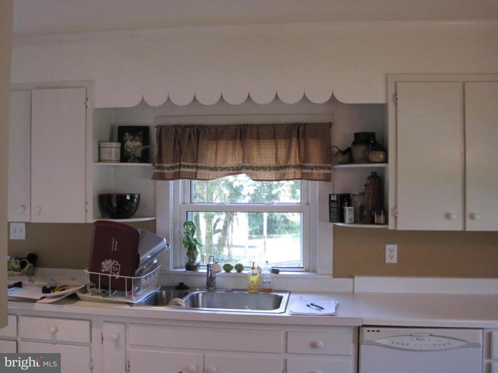 1686 Heilmandale Road Lebanon, PA 17046 - Photo 12 of 21 Gallery Image 12