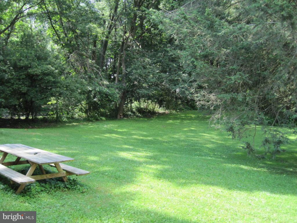 1686 Heilmandale Road Lebanon, PA 17046 - Photo 8 of 21 Gallery Image 8