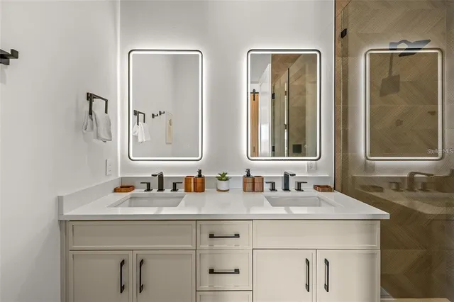 $4,965,000 | 112 Maple Avenue, Anna Maria, FL 34216