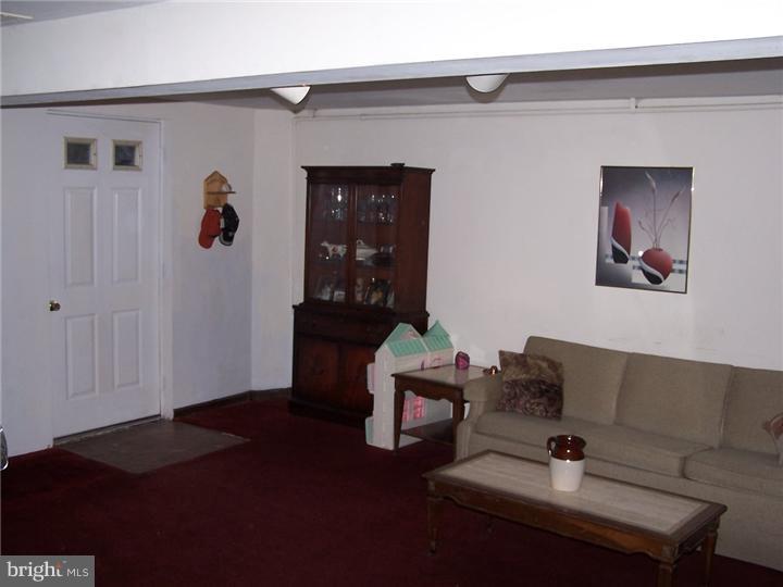 468 Wendy Road Southampton, PA 18966 - Photo 7 of 9 Family Room