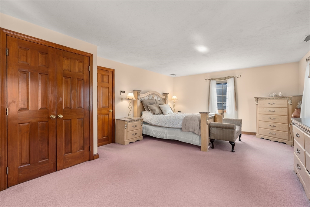 113 Temple Road Waltham, MA 02452 - Photo 26 of 35