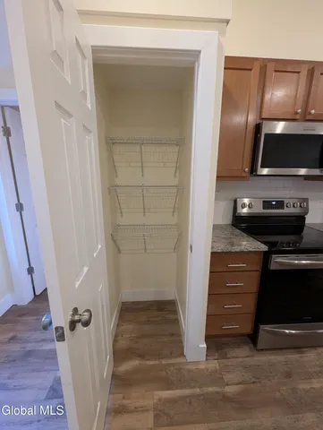 $1,600 | 50 Woodlawn Avenue, Unit 5, Albany, NY 12208