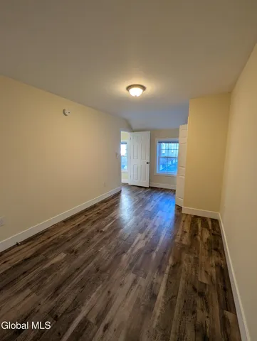 $1,600 | 50 Woodlawn Avenue, Unit 5, Albany, NY 12208