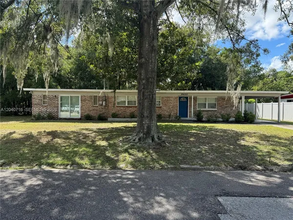 $1,699 | 9410 Gilchrist Court, Jacksonville, FL 32219