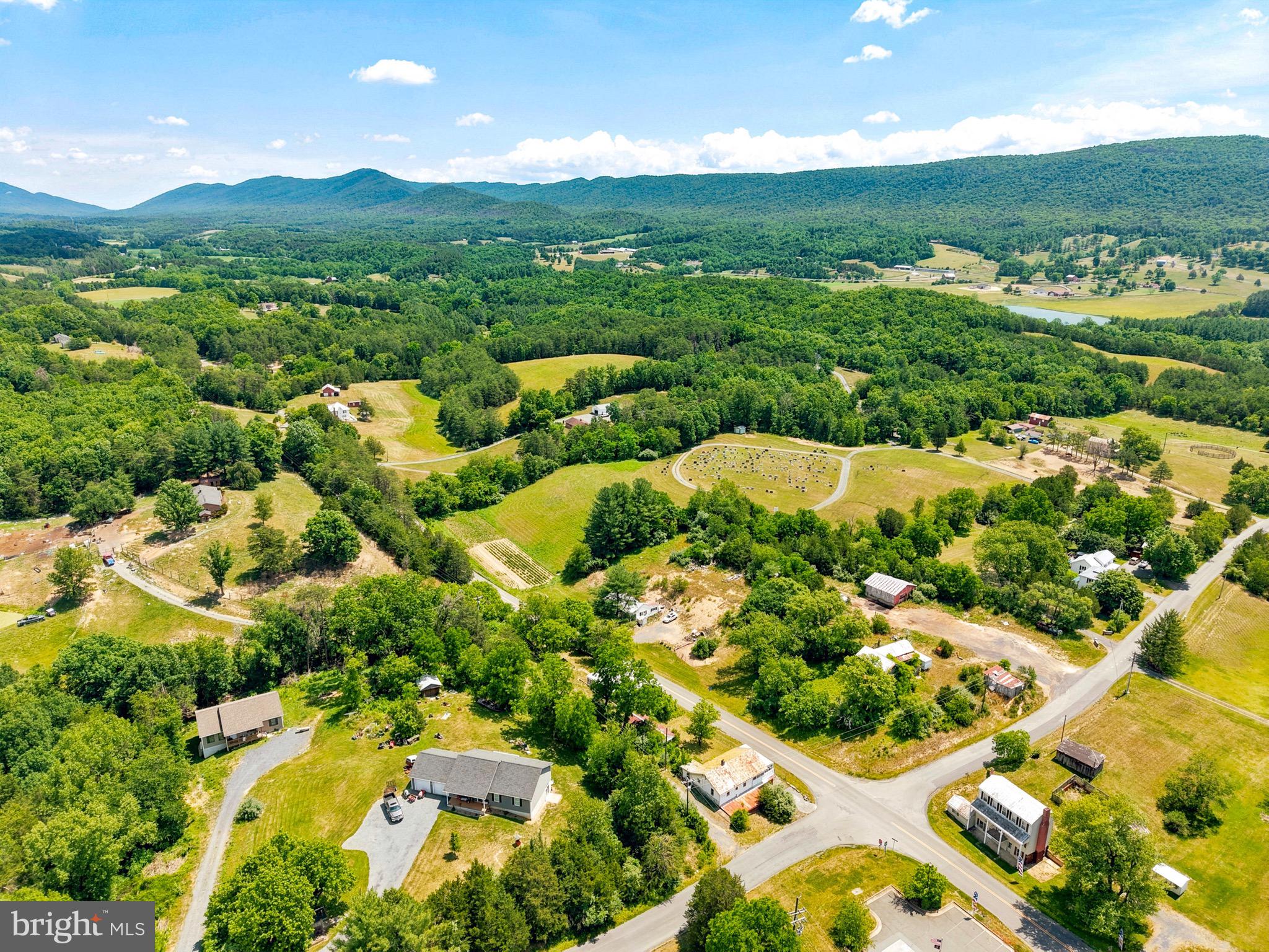 7211 Fort Valley Road Fort Valley, VA 22652 - Photo 31 of 49