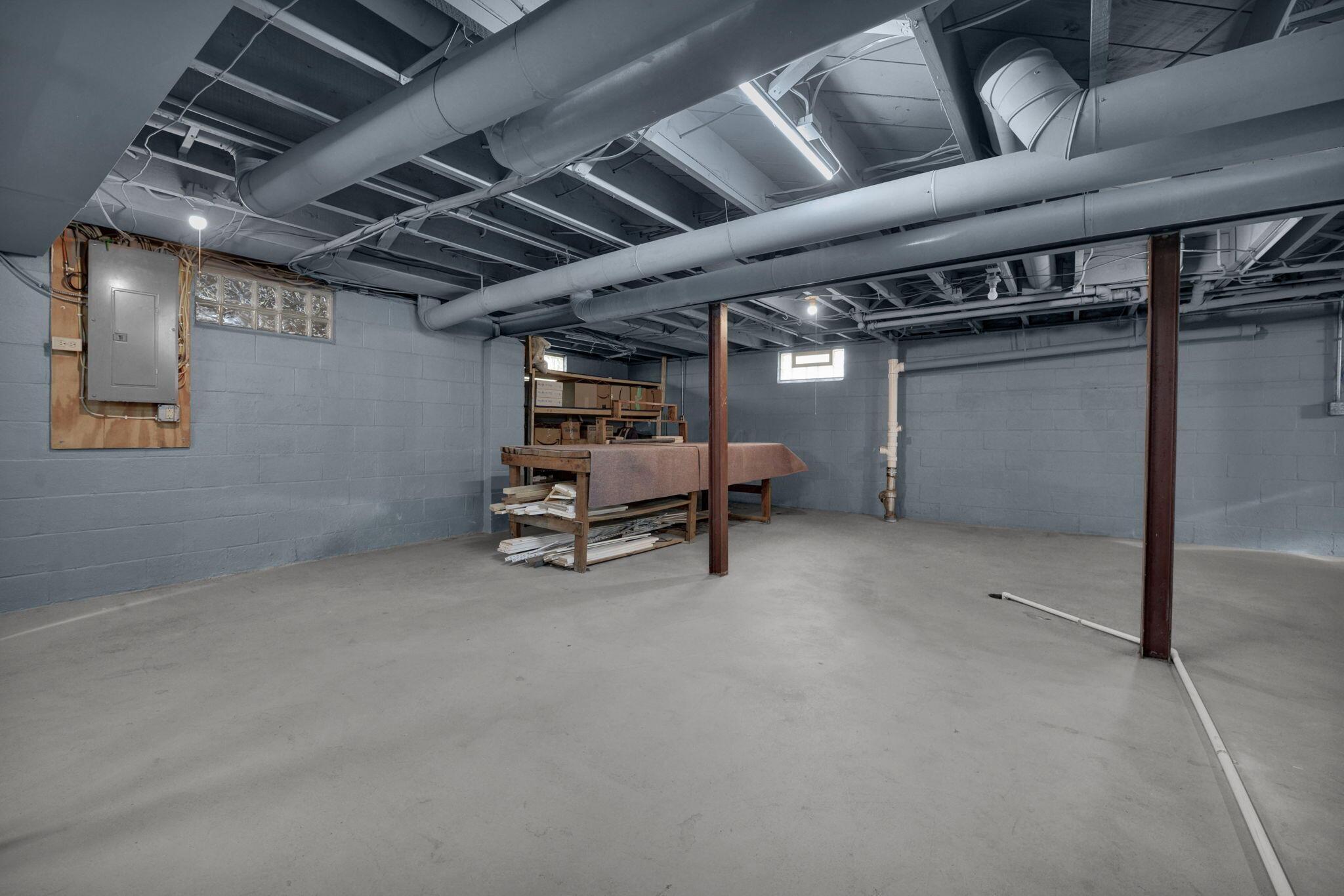 128 Blenheim Road Columbus, OH 43214 - Photo 36 of 47 25-web-or-mls-128-blenheim-rd