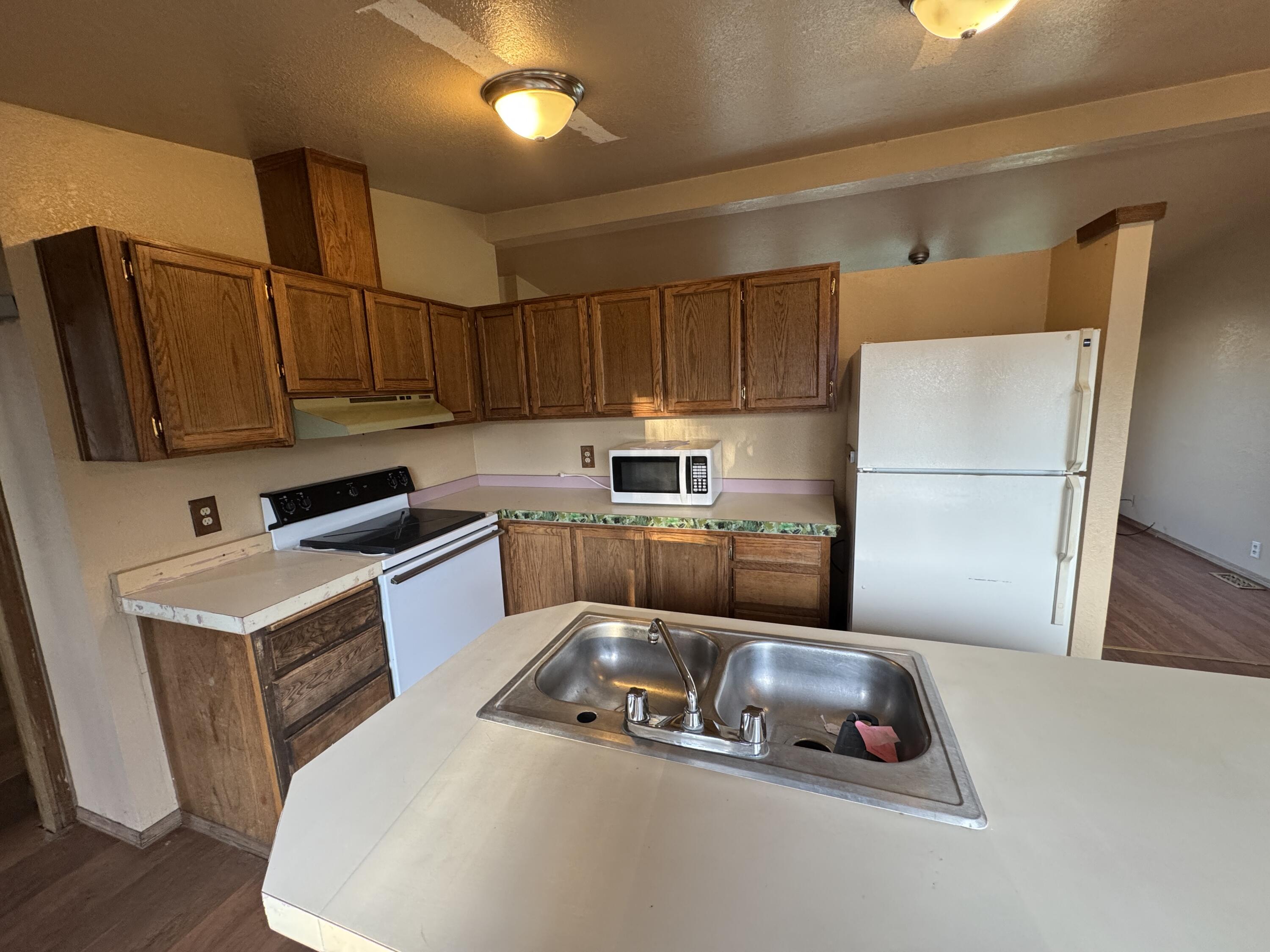 4000 Round Lake Road, Unit 84 Klamath Falls, OR 97601 - Photo 9 of 21 IMG_1999