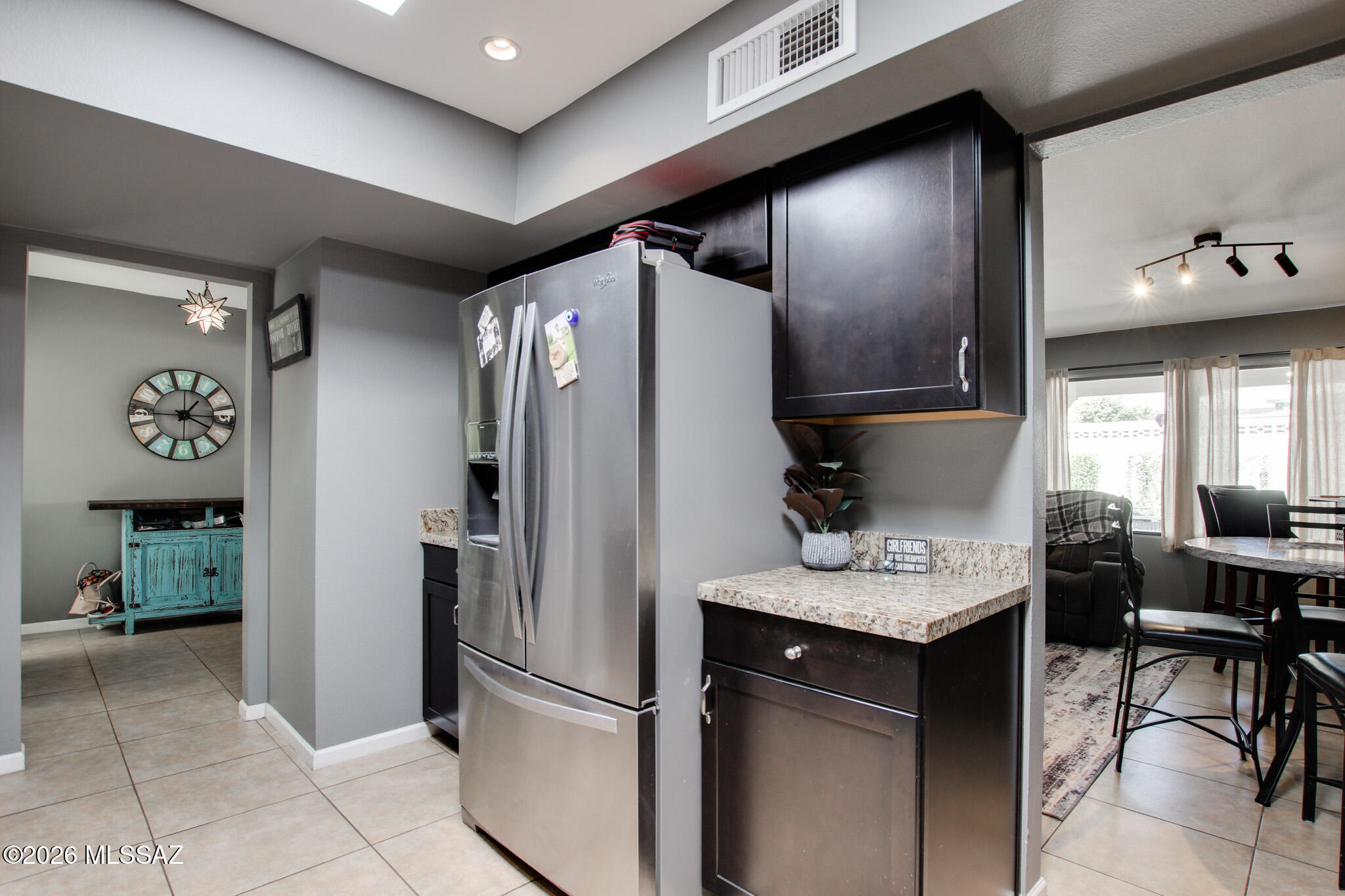 6100 North Oracle Road, Unit 19 Tucson, AZ 85704 - Photo 7 of 31 IMG_0925