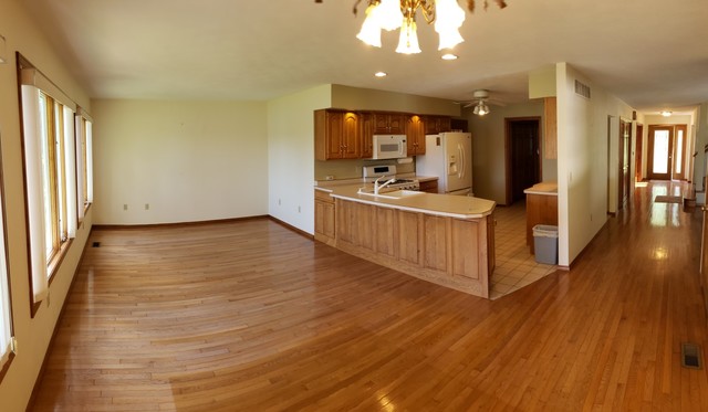 351 Rockside Drive Dixon, IL 61021 - Photo 13 of 29 Gallery Image 13