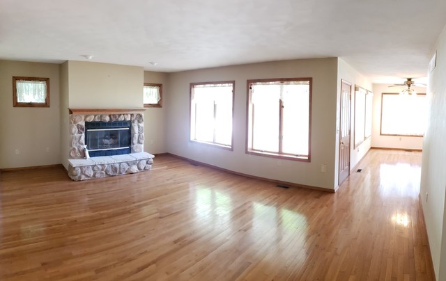 351 Rockside Drive Dixon, IL 61021 - Photo 8 of 29 Gallery Image 8