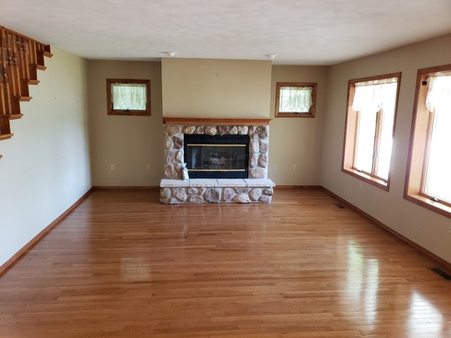351 Rockside Drive Dixon, IL 61021 - Photo 9 of 29 Gallery Image 9