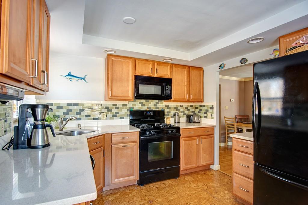 14 Bainridge Road Worcester, MA 01602 - Photo 4 of 11 Gallery Image 4