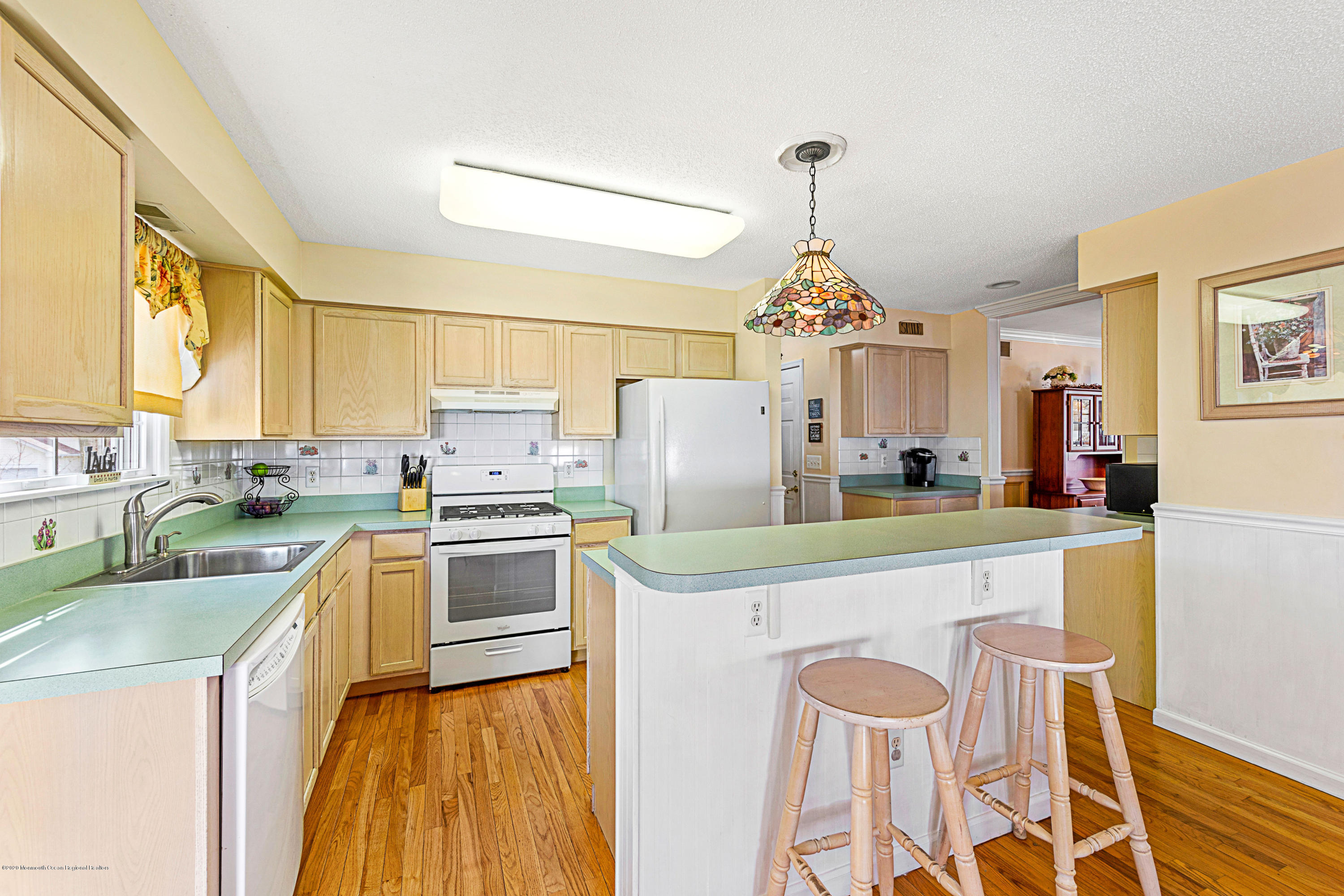 101 Gale Road Manahawkin, NJ 08050 - Photo 18 of 39 101GaleOnline-18
