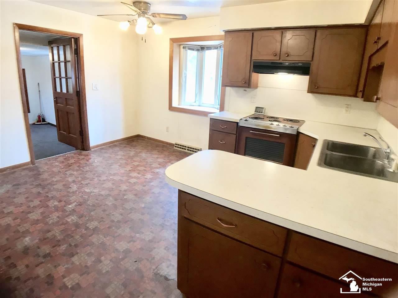 8348 Summerfield Road Lambertville, MI 48144 - Photo 9 of 14