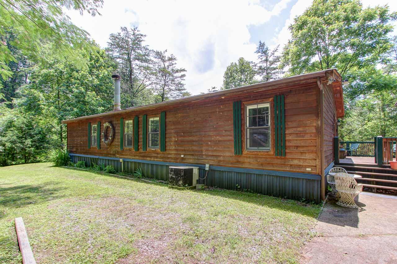 979 Gnatty Branch Road Pigeon Forge, TN 37876 - Photo 1 of 37 01