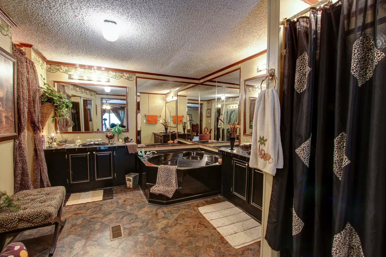 979 Gnatty Branch Road Pigeon Forge, TN 37876 - Photo 16 of 37 16