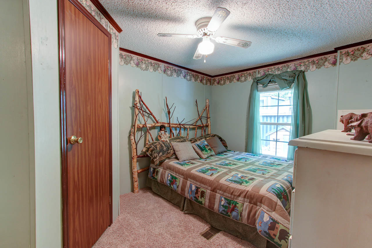 979 Gnatty Branch Road Pigeon Forge, TN 37876 - Photo 20 of 37 20