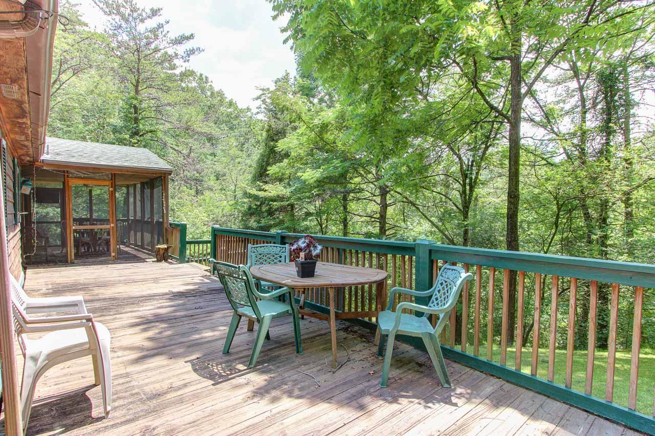 979 Gnatty Branch Road Pigeon Forge, TN 37876 - Photo 25 of 37 25