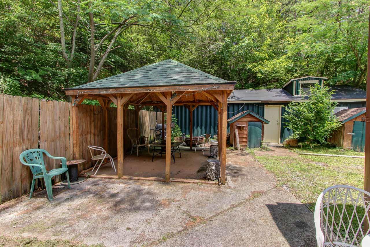 979 Gnatty Branch Road Pigeon Forge, TN 37876 - Photo 28 of 37 28