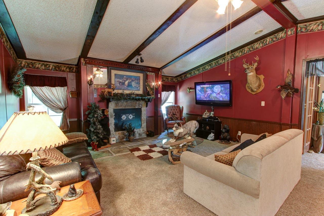 979 Gnatty Branch Road Pigeon Forge, TN 37876 - Photo 36 of 37 02