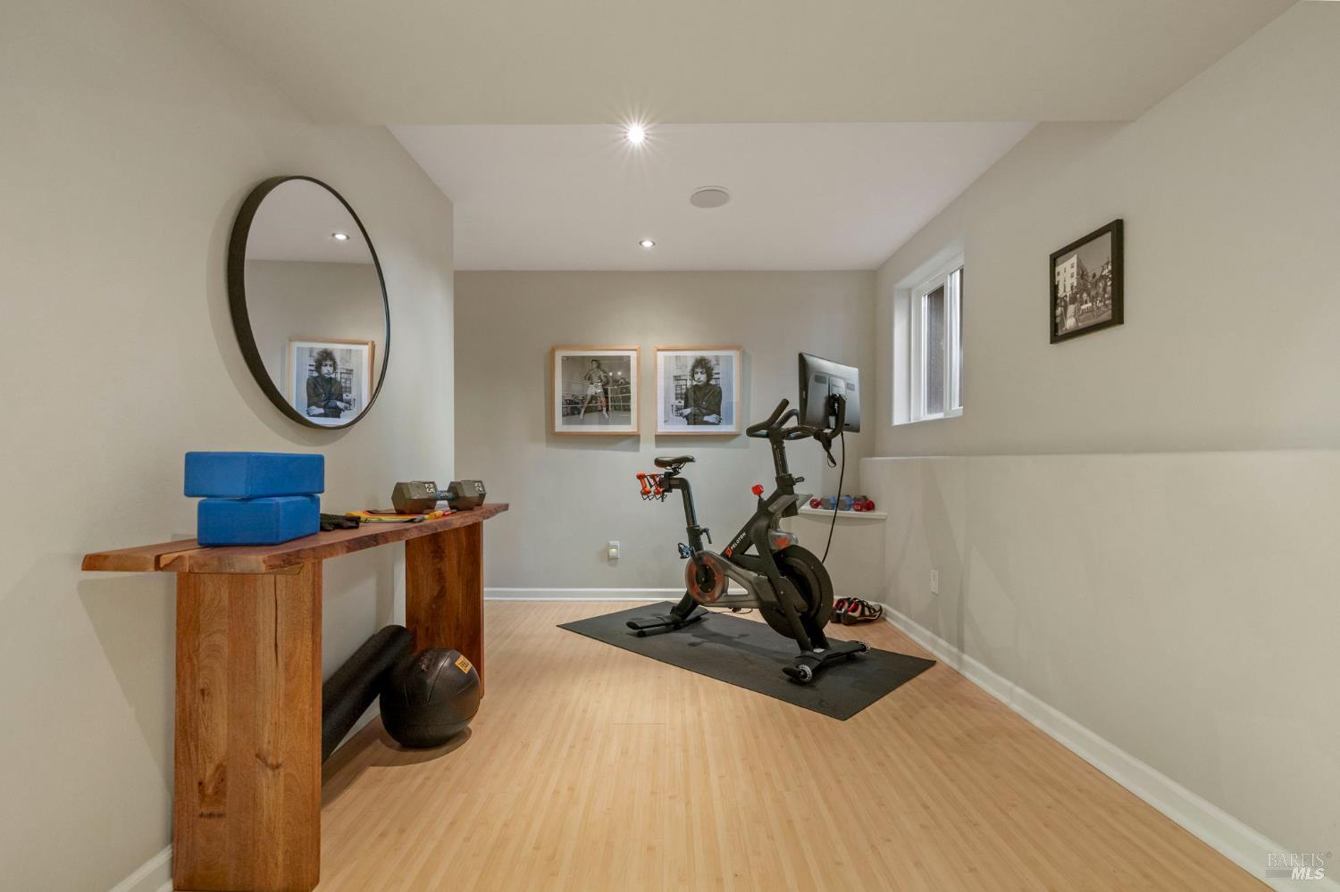 2563 Laguna Road Santa Rosa, CA 95401 - Photo 47 of 63 An exercise space.
