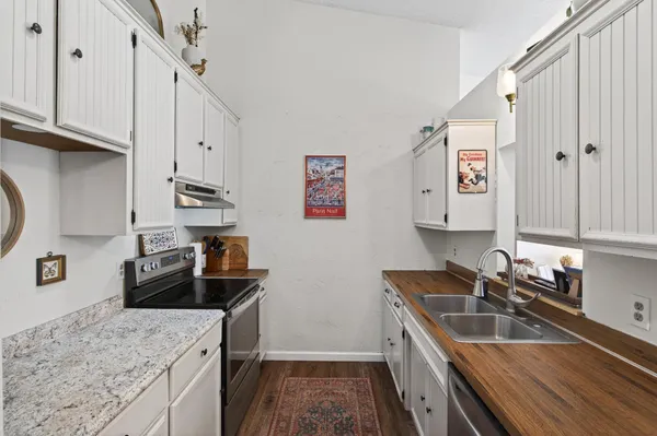 $265,000 | 16457 Five Hawks Avenue Southeast, Prior Lake, MN 55372