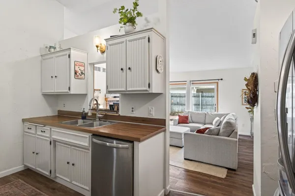 $265,000 | 16457 Five Hawks Avenue Southeast, Prior Lake, MN 55372